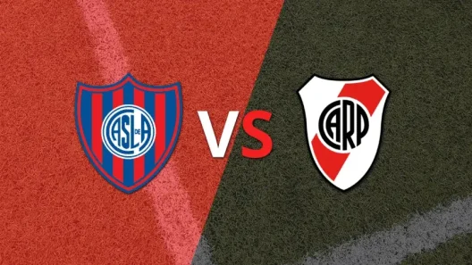 مشاهدة مباراة ريفر بليت وسان لورينزو بث مباشر اليوم 27-7-2025 قمة توماس أدولفو دوكو