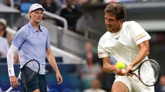 مشاهدة مباراة يانيك سينر وفيت كوبريفا بث مباشر اليوم 26-8-2025 بطولة أمريكا المفتوحة للتنس