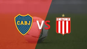 مشاهدة مباراة بوكا جونيورز وإستوديانتس لابلاتا بث مباشر اليوم 2-11-2025 قمة خورخي لويس هيرشي